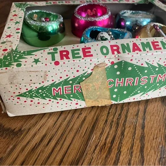 Vintage Kitschy Christmas Boxed Diorama Indent Ornament Collection❤️🎄 - Picture 6 of 16